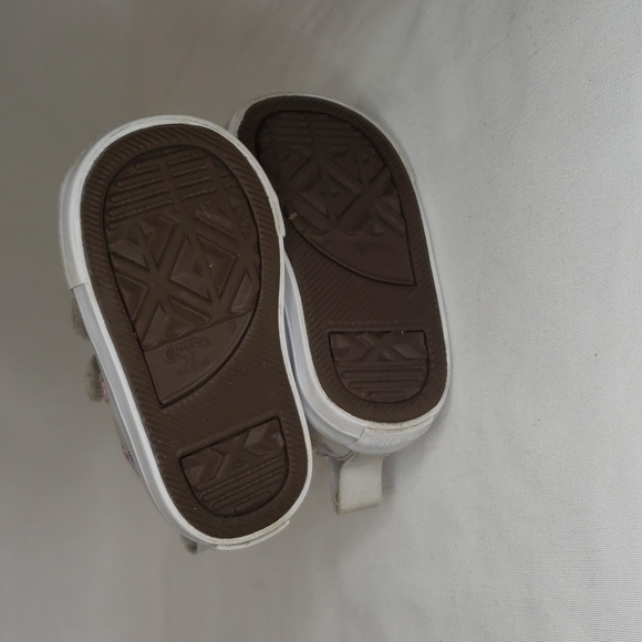 3/$30 CONVERSE Rainbows Llama Pom Poms Velcro Sneakers - Picture 5 of 6